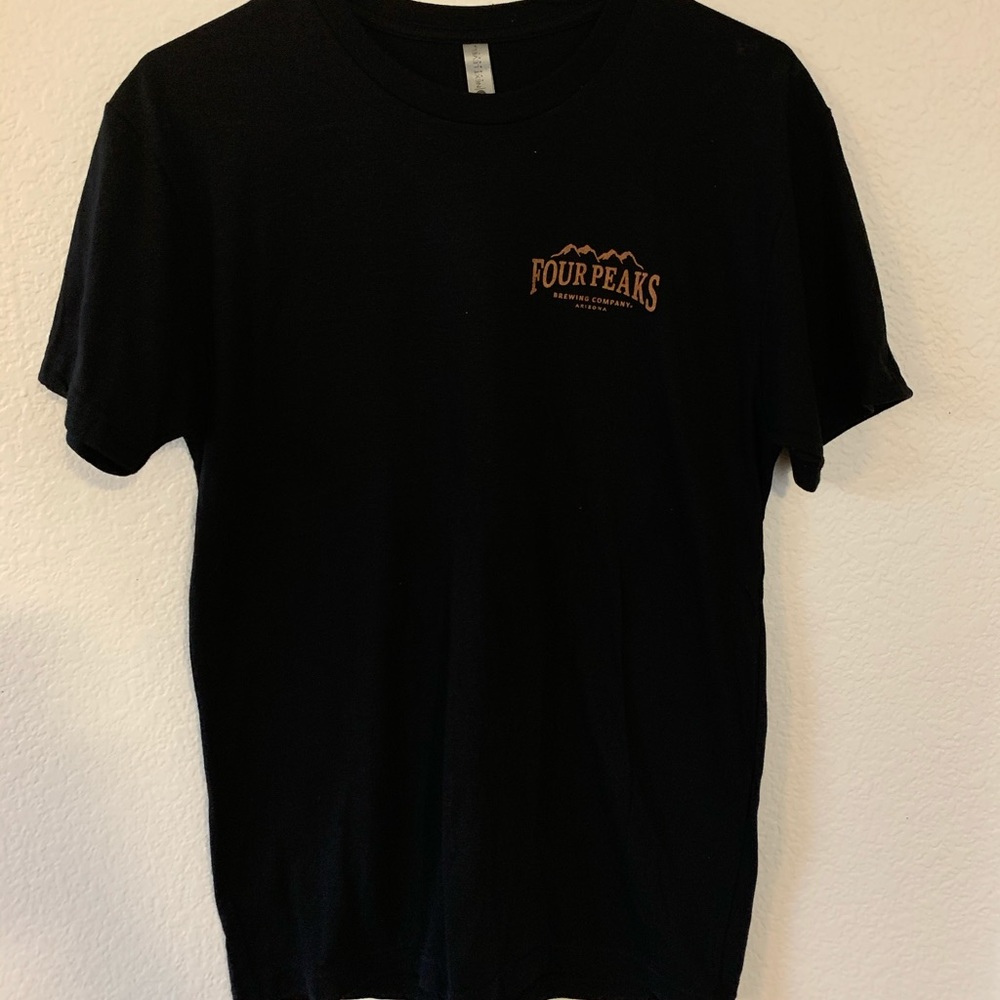Four Peaks iconic tee
